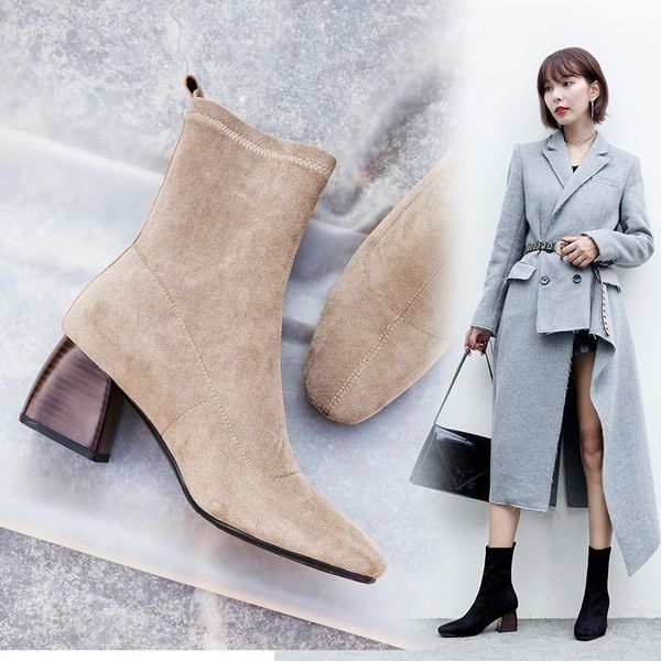 2021 womens boots british style flock plush velvet warm stretch boots casual fashion female mujere boats femme bottes1, Black
2021 womens boots british style flock plush velvet warm stretch boots casual fashion female mujere boats femme bottes1, Black