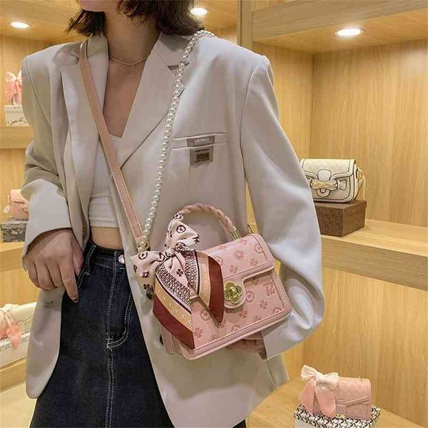 60% clearance sale summer sweet embossed saddle small bag fashion single shoulder female messenger
60% clearance sale summer sweet embossed saddle small bag fashion single shoulder female messenger