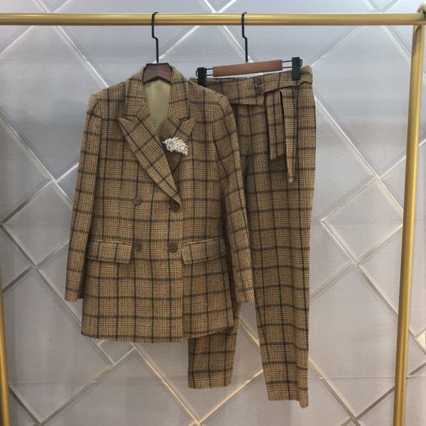 2020 new fall/winter high-end custom luxury design suit lady workplace capable fashionable mature temperament plaid suit ing, Tan;black
2020 new fall/winter high-end custom luxury design suit lady workplace capable fashionable mature temperament plaid suit ing, Tan;black