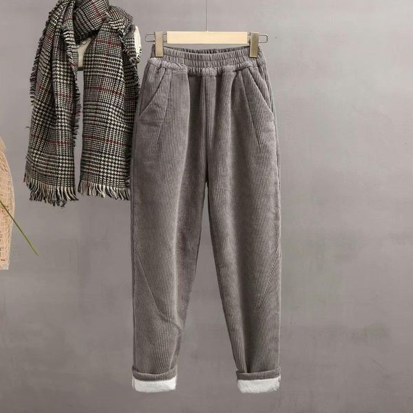 women corduroy pants 2020 winter autumn thick fleece elastic waist warm solid color casual pockets female trousers, Black;white
women corduroy pants 2020 winter autumn thick fleece elastic waist warm solid color casual pockets female trousers, Black;white