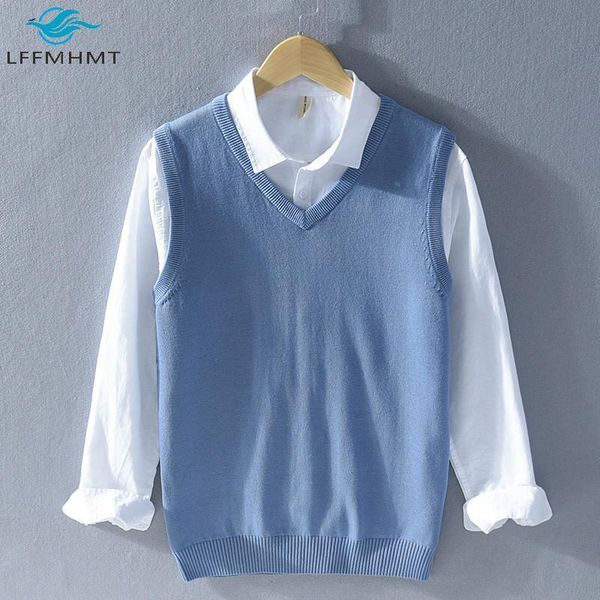 men's vests spring fall fashion men solid color v-neck sleeveless knitting vest korea simple basic style casual slim waistcoat male 6 c, Black;white
men's vests spring fall fashion men solid color v-neck sleeveless knitting vest korea simple basic style casual slim waistcoat male 6 c, Black;white