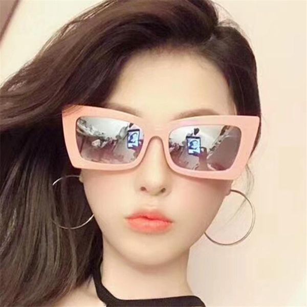 2020 new sunglasses eye of cat sunglasses of women mark fashion designer vintage ladies candy shades glasses, White;black
2020 new sunglasses eye of cat sunglasses of women mark fashion designer vintage ladies candy shades glasses, White;black