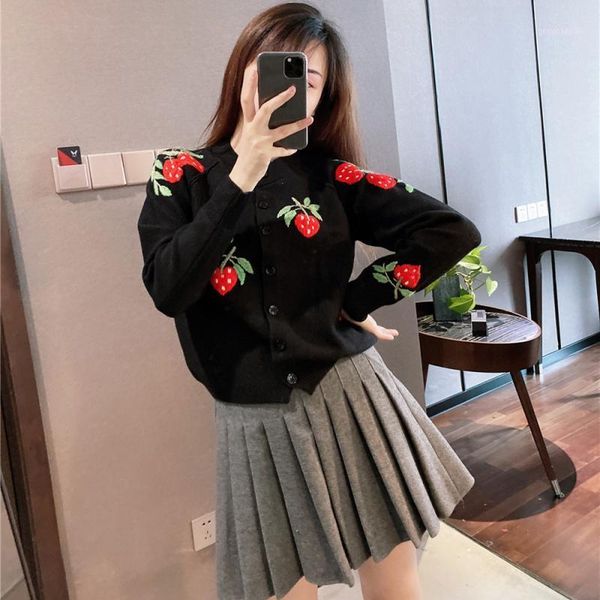 runway new winter christmas 3d handmade strawberry embroidery black sweater cardigans 2020 fashion designer brand clothes coat1, White
runway new winter christmas 3d handmade strawberry embroidery black sweater cardigans 2020 fashion designer brand clothes coat1, White