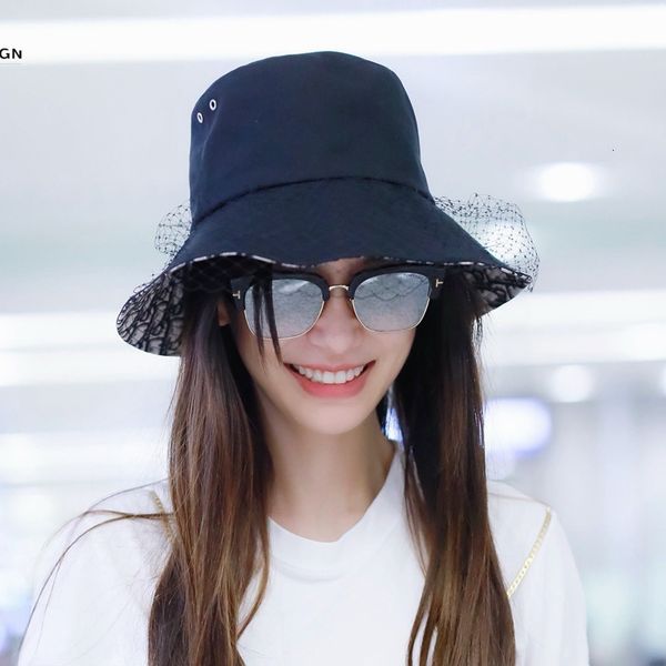 luxury hat new d family net yarn fisherman star same outdoor big eaves sun basin flat wide brim hat, Black;white
luxury hat new d family net yarn fisherman star same outdoor big eaves sun basin flat wide brim hat, Black;white