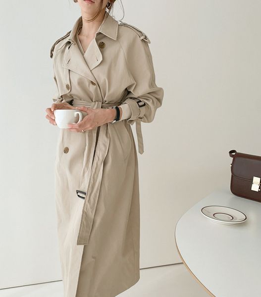 2021 new fashion casual winter double breasted simple classic long trench coat with girl's fancy belt jacket pvrf, Black;brown
2021 new fashion casual winter double breasted simple classic long trench coat with girl's fancy belt jacket pvrf, Black;brown