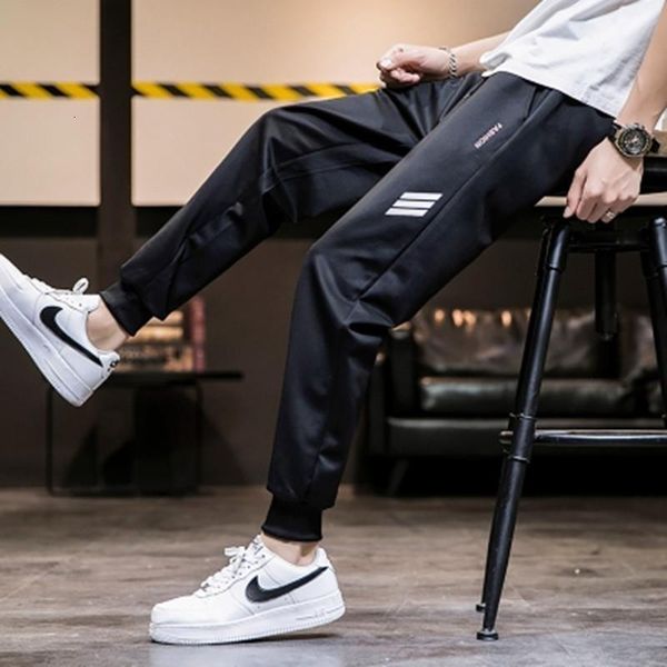 2020 new spring and summer men's korean version trend loose straight casual pants trend brand all tie foot harun sports capris, Black
2020 new spring and summer men's korean version trend loose straight casual pants trend brand all tie foot harun sports capris, Black
