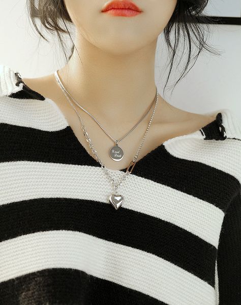 fashion design, women's sweater necklace, temperament long chain pendant, simple clavicle chain, Silver
fashion design, women's sweater necklace, temperament long chain pendant, simple clavicle chain, Silver