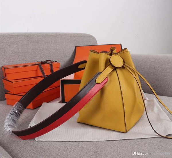 2021 popular new fashion luxury designer women's handbag purse shoulder bag cross body real leather bag s small bucket bag mess
2021 popular new fashion luxury designer women's handbag purse shoulder bag cross body real leather bag s small bucket bag mess