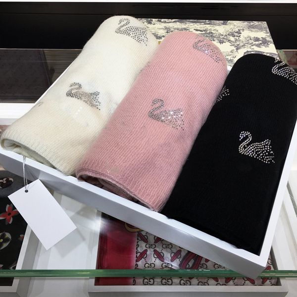 2020 luxury high-end design swan studded shawl scarf with good foreign touch composition 100% pure cashmere size 68 200cm ing, Blue;gray
2020 luxury high-end design swan studded shawl scarf with good foreign touch composition 100% pure cashmere size 68 200cm ing, Blue;gray