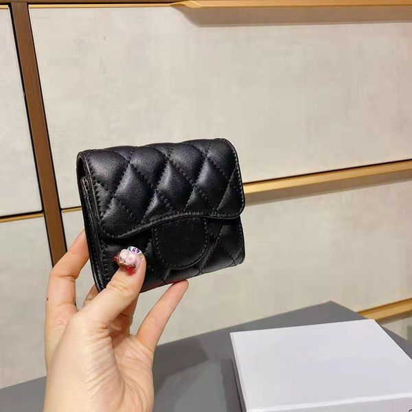 new women famale luxury designers classic fashion genuine leather short mini wallet with box casual credit card holders, Red;black
new women famale luxury designers classic fashion genuine leather short mini wallet with box casual credit card holders, Red;black