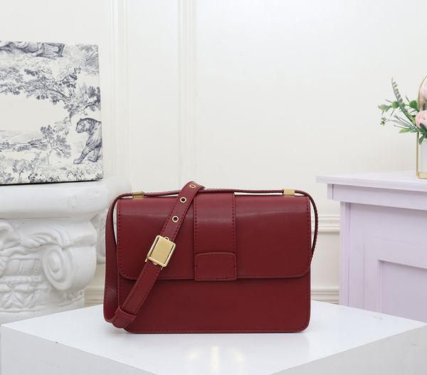 2020 new luxury designer bags korean version of harajuku simple and versatile fashion handbag ladies handbag
2020 new luxury designer bags korean version of harajuku simple and versatile fashion handbag ladies handbag