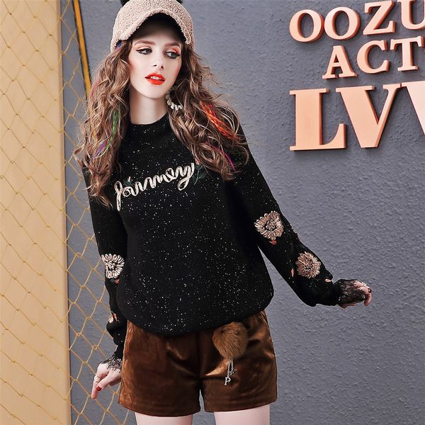 8070 european grand prix pattern embroidery solid color pullover 2019 winter new european goods warm hoodie female o098, Black
8070 european grand prix pattern embroidery solid color pullover 2019 winter new european goods warm hoodie female o098, Black