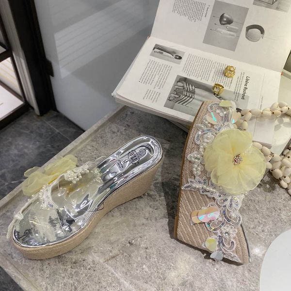 2021 new thick-bottomed women's slippers will see outer fashion wear flower style heel transparent slope slipper og49, Black
2021 new thick-bottomed women's slippers will see outer fashion wear flower style heel transparent slope slipper og49, Black