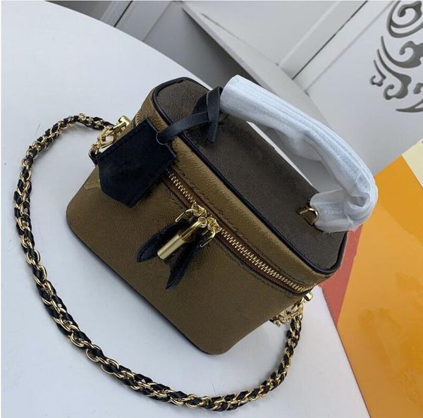 2021 designer makeup bag women old flower make up bag designer pouch fashion designer cosmetic bag handbag shoulder bags
2021 designer makeup bag women old flower make up bag designer pouch fashion designer cosmetic bag handbag shoulder bags