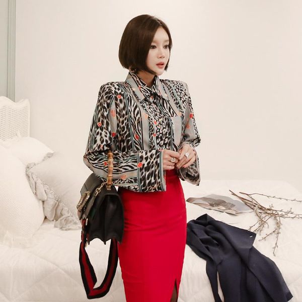 women's tracksuits fashion suit printed long sleeve shirt high waist front slit skirt two piece set, Gray
women's tracksuits fashion suit printed long sleeve shirt high waist front slit skirt two piece set, Gray