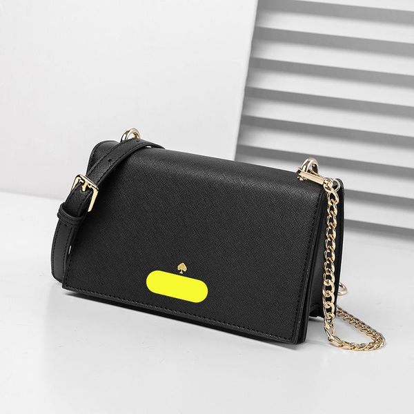 small square bag female 2021 new european and american fashion one shoulder messenger bag mini chain simple small
small square bag female 2021 new european and american fashion one shoulder messenger bag mini chain simple small