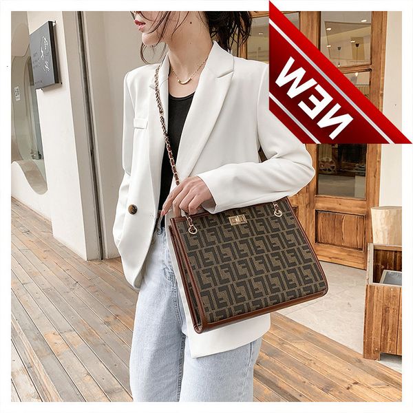 women's 2022 new korean version high-capacity chain tote bag fashion atmosphere messenger foreign style letter shoulder
women's 2022 new korean version high-capacity chain tote bag fashion atmosphere messenger foreign style letter shoulder