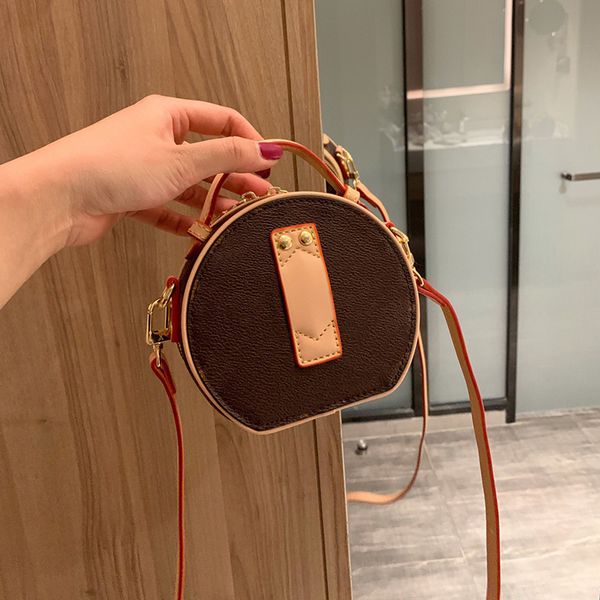 luxury totes designer small wallet handbag women's round shoulder mini cross bag telephone
luxury totes designer small wallet handbag women's round shoulder mini cross bag telephone