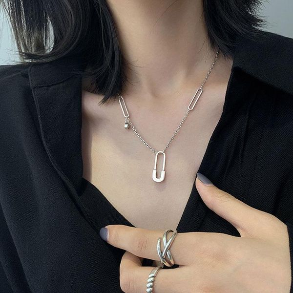 s925 sterling silver necklace for women paper clip pin clavicle chain light luxury simple necklace jewelry wholesale
s925 sterling silver necklace for women paper clip pin clavicle chain light luxury simple necklace jewelry wholesale