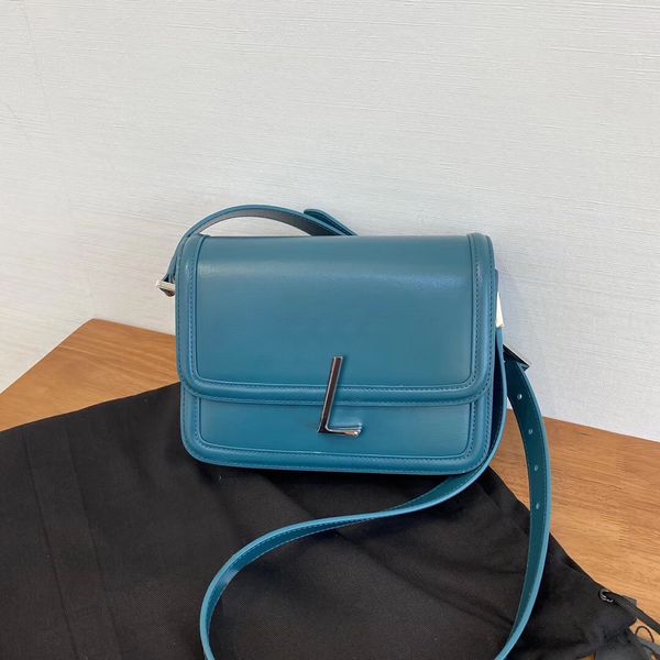 new handbag 7a high-end quality fashion handbag one shoulder diagonal cross leather woman's bag elegant bag interior compartment 634306
new handbag 7a high-end quality fashion handbag one shoulder diagonal cross leather woman's bag elegant bag interior compartment 634306