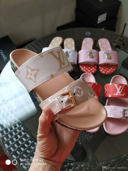 2020 zxlvvn30 new men women design rubber slide sandal floral brocade men slipper flip flops women striped beach causal slipper, Black
2020 zxlvvn30 new men women design rubber slide sandal floral brocade men slipper flip flops women striped beach causal slipper, Black