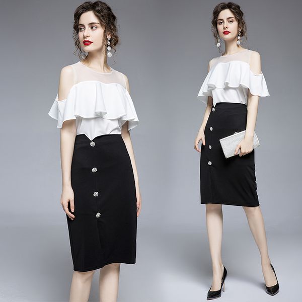 2021 new merchall runway summer 2 pieces set women's off shoulder ruffles white lace and beading buttons slim bodycon skirt suit kodw, Black;gray
2021 new merchall runway summer 2 pieces set women's off shoulder ruffles white lace and beading buttons slim bodycon skirt suit kodw, Black;gray