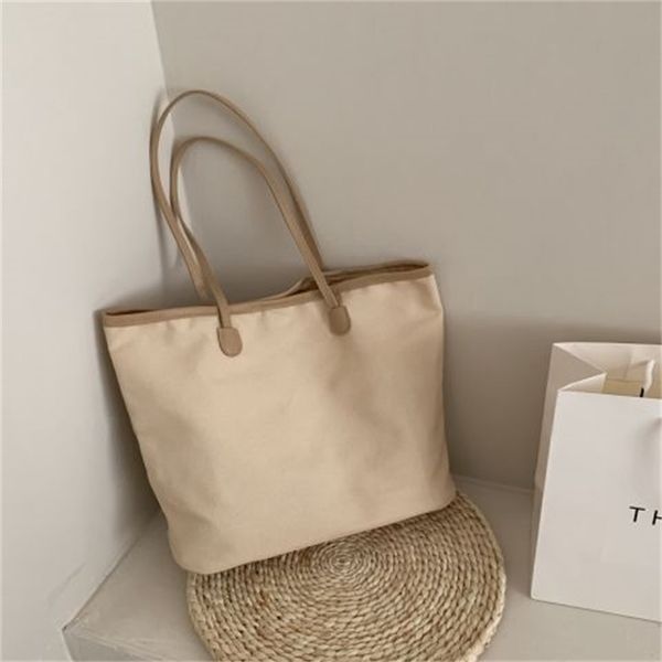 single shoulder pocket for women 2020 autumn youth version of the large capacity canvas bag wild student simple sportable 
single shoulder pocket for women 2020 autumn youth version of the large capacity canvas bag wild student simple sportable