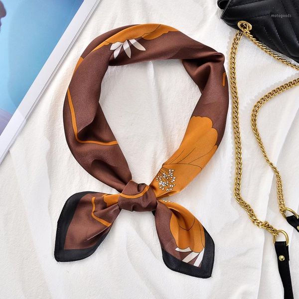 2020 spring and autumn new style scarf south korea imitated silk fabric western style small square towel gauze kerchief smart el1, Blue;gray
2020 spring and autumn new style scarf south korea imitated silk fabric western style small square towel gauze kerchief smart el1, Blue;gray