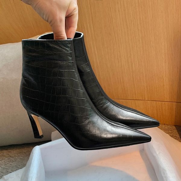 2021 new leather genuine ankle with black party shoes woman fashion boots 34-43 ic6j
2021 new leather genuine ankle with black party shoes woman fashion boots 34-43 ic6j