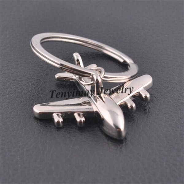 promotion fashion men's keyrings metal airplane keychain for gift 20pcs/lot, Silver 
promotion fashion men's keyrings metal airplane keychain for gift 20pcs/lot, Silver