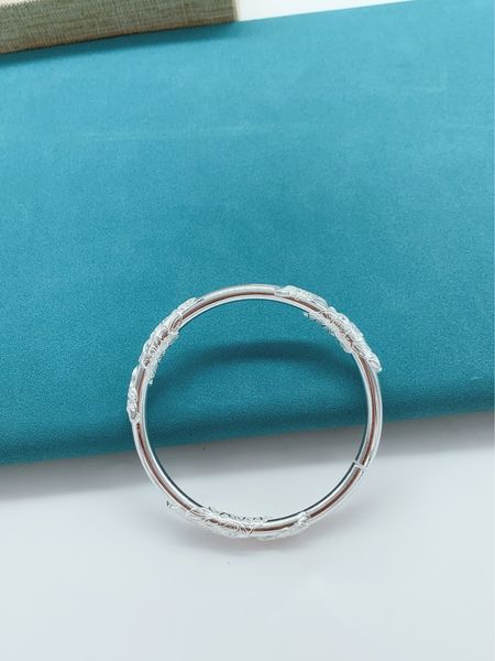 opencut silk bracelet, copper plated silver bracelet, flower piece bracelet, silver plated bracelet, Slivery;golden
opencut silk bracelet, copper plated silver bracelet, flower piece bracelet, silver plated bracelet, Slivery;golden