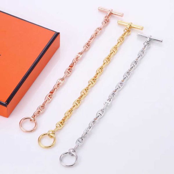 the new link, chain h pig nose bracelet can be worn in three colors for men and women luxurys designers jewelry, Black
the new link, chain h pig nose bracelet can be worn in three colors for men and women luxurys designers jewelry, Black