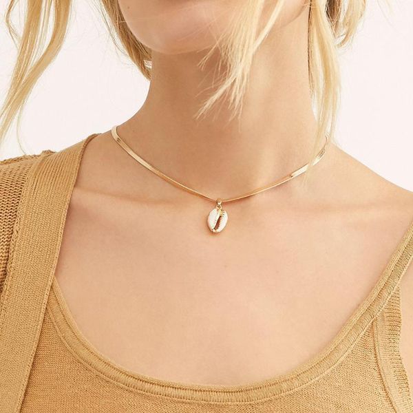 louleur bohemian cowrie couch shell pendant necklace gold snake chain short choker necklace for women summer boho jewelry 20201, Golden;silver
louleur bohemian cowrie couch shell pendant necklace gold snake chain short choker necklace for women summer boho jewelry 20201, Golden;silver