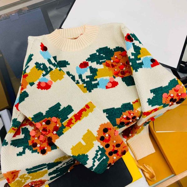 21aw new women famouse stylist casual sweater simple pullover grace coats warm female embroidery fashion printed top, White;black
21aw new women famouse stylist casual sweater simple pullover grace coats warm female embroidery fashion printed top, White;black