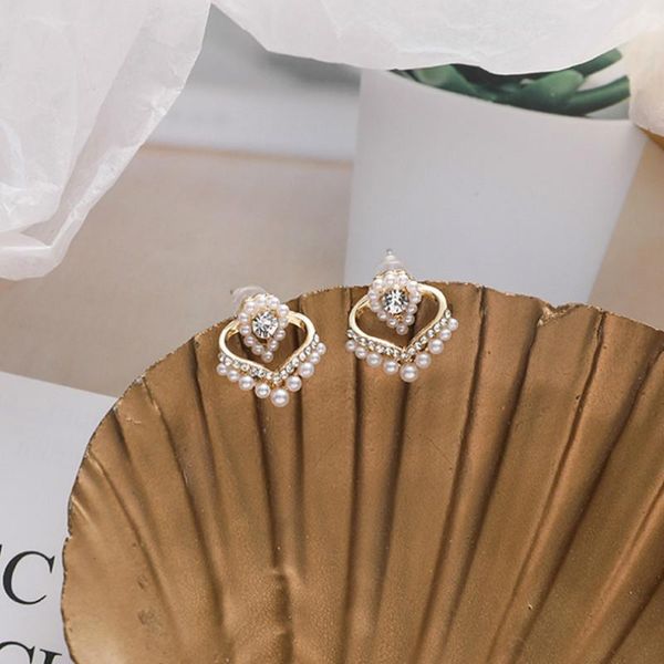 stud 2021 arrival trendy geometric pearl simulated-pearl love earrings for women shiny crystal jewelry fashion oorbellen, Golden;silver
stud 2021 arrival trendy geometric pearl simulated-pearl love earrings for women shiny crystal jewelry fashion oorbellen, Golden;silver