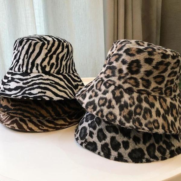 5 colors korean wool fisherman hat travel sunshade portable folding fishing hat winter warm women leopard print bucket hats, Blue;gray
5 colors korean wool fisherman hat travel sunshade portable folding fishing hat winter warm women leopard print bucket hats, Blue;gray