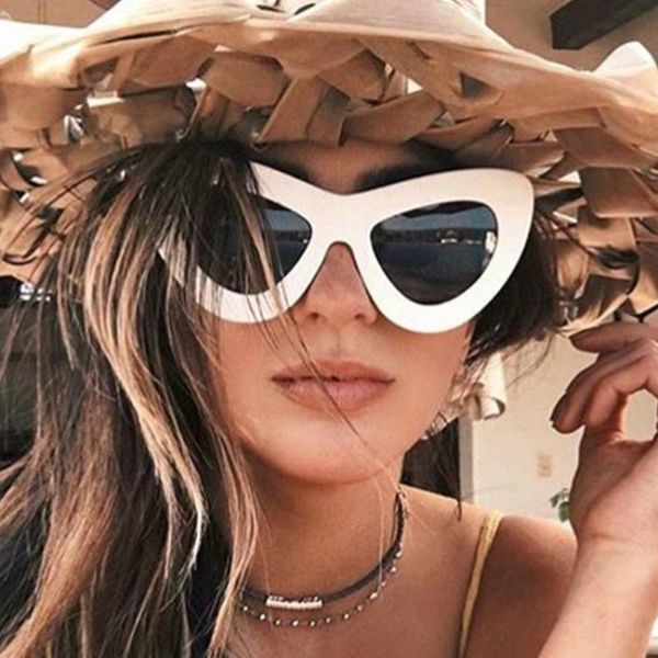 sunglasses fashion cat eye big frame women brand designer vintage gradient sun glasses shades for uv400, White;black
sunglasses fashion cat eye big frame women brand designer vintage gradient sun glasses shades for uv400, White;black