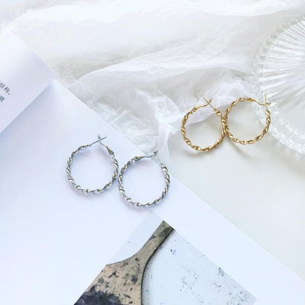 popular jewelry earrings classic design golden plating metal two layer texture round hoop earring for women jewelry gifts1, Golden;silver
popular jewelry earrings classic design golden plating metal two layer texture round hoop earring for women jewelry gifts1, Golden;silver