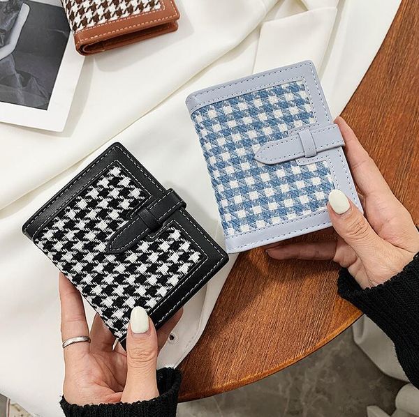 wholesale women handbag sweet ladies plaid short coin wallet folding striped womens purse small fresh contrast fashion leather purses, Red;black
wholesale women handbag sweet ladies plaid short coin wallet folding striped womens purse small fresh contrast fashion leather purses, Red;black