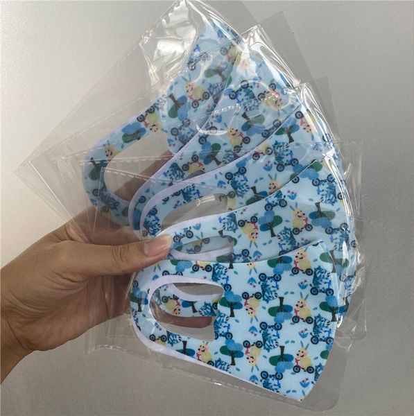 stock designer mask kids fashion face in masks ice silk thin sun protection section dust-proof smog animal cartoon facem
stock designer mask kids fashion face in masks ice silk thin sun protection section dust-proof smog animal cartoon facem