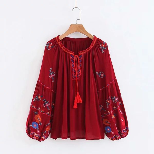 2021 new spring and female summer national style round fine embroidered collar ear lace retro shirt j71m, White
2021 new spring and female summer national style round fine embroidered collar ear lace retro shirt j71m, White