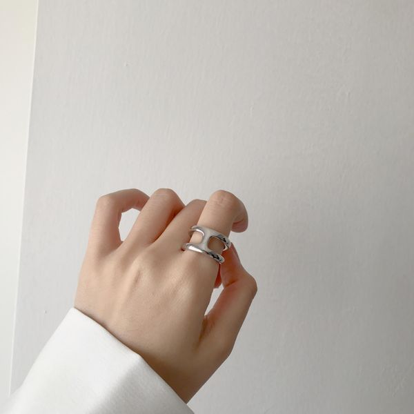 aomu 2020 дизайн корейский винтажный металлический серебряный цвет открытый кольцо мода простое кольцо для женщин девушки ювелирные изделия, Silver
aomu 2020 дизайн корейский винтажный металлический серебряный цвет открытый кольцо мода простое кольцо для женщин девушки ювелирные изделия, Silver