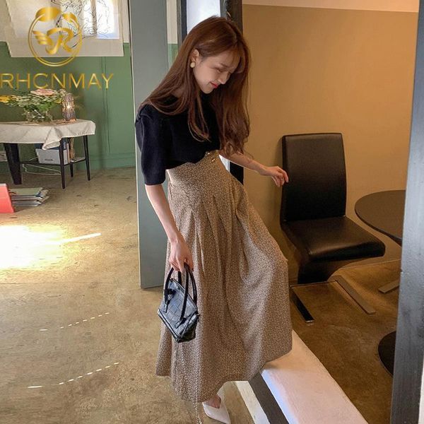 new fashion knitted t shirts women korean chic o neck puff sleeve high waist floral print long skirt vintage 2 piece, Gray
new fashion knitted t shirts women korean chic o neck puff sleeve high waist floral print long skirt vintage 2 piece, Gray