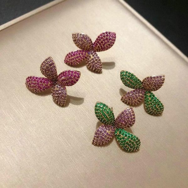 dangle & chandelier bilincolor trendy cz green leaf stud earring for women, Silver
dangle & chandelier bilincolor trendy cz green leaf stud earring for women, Silver