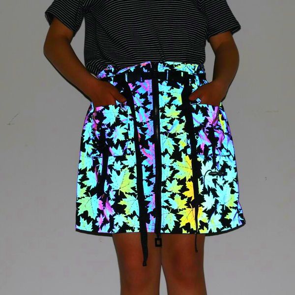 2021 women will see colorful reflective maple sheets skirt zipper mini skirts shiny black hip hop femme jupes zuwq
2021 women will see colorful reflective maple sheets skirt zipper mini skirts shiny black hip hop femme jupes zuwq