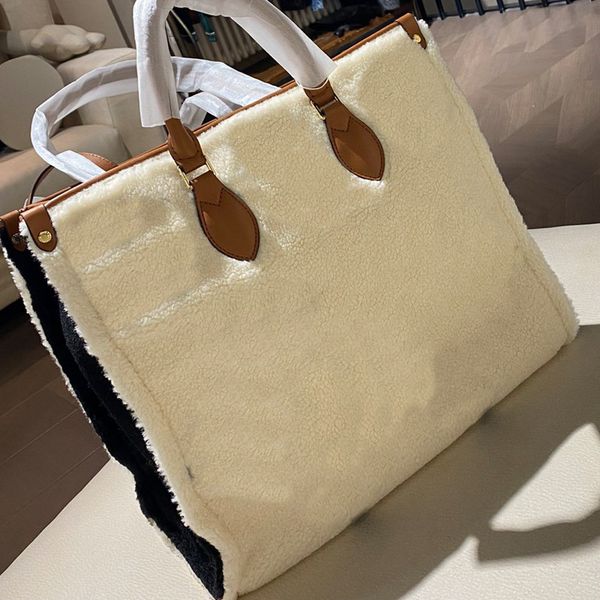 lamb hair shopping bag women handbags large capacity package classic style winter patchwork color interior zipper purse
lamb hair shopping bag women handbags large capacity package classic style winter patchwork color interior zipper purse