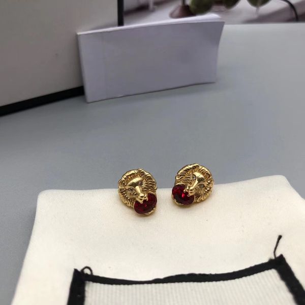 2021 stud, brand luxury high-quality lion red gem earrings, christmas women sweet fairy 925 silver original classic holiday couple gift, Golden;silver
2021 stud, brand luxury high-quality lion red gem earrings, christmas women sweet fairy 925 silver original classic holiday couple gift, Golden;silver