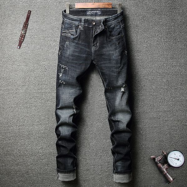 2021 new new fashionable italian-style designer men's spandex blue streetwear pants fit buttons classic jeans x8km
2021 new new fashionable italian-style designer men's spandex blue streetwear pants fit buttons classic jeans x8km