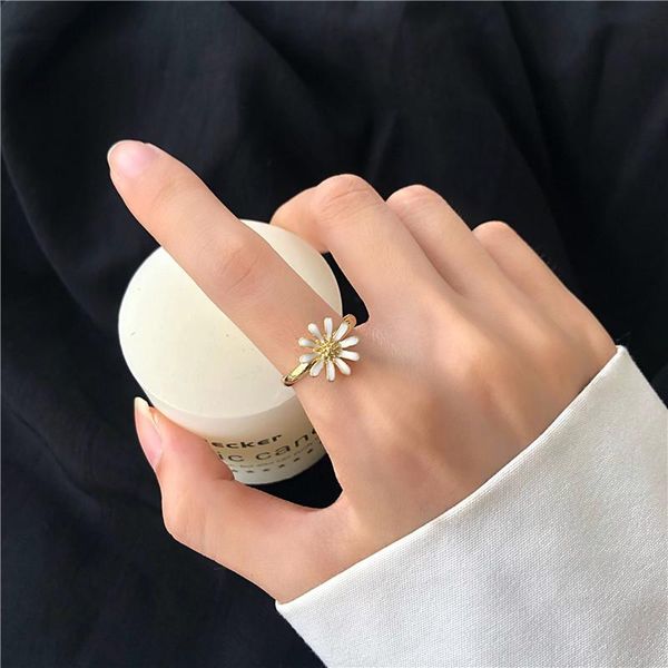 new fashion sweet drop glaze the daisy ring small pure and fresh and original geometry alloy ring jewelry accessories, Golden;silver
new fashion sweet drop glaze the daisy ring small pure and fresh and original geometry alloy ring jewelry accessories, Golden;silver
