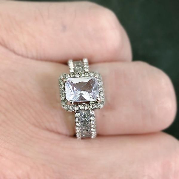 2020 дизайнерское свадебное обручальное кольцо валентина подарок diamond, Slivery;golden
2020 дизайнерское свадебное обручальное кольцо валентина подарок diamond, Slivery;golden
